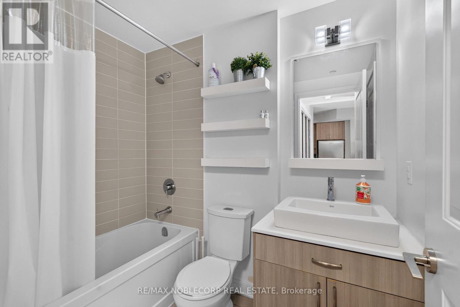 206sw - 9191 Yonge Street, Richmond Hill, Ontario  L4C 1E2 - Photo 23 - N13758722
