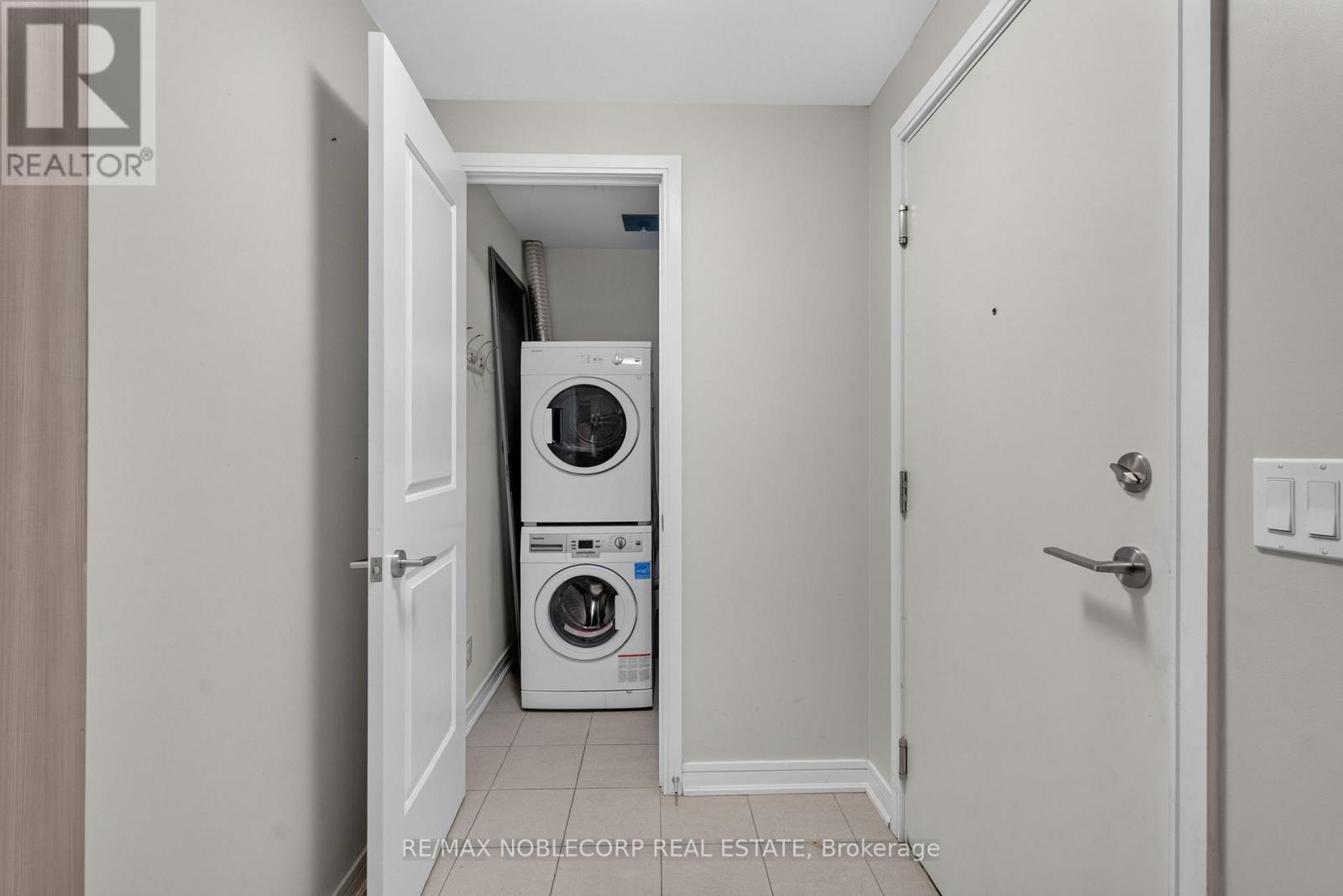206sw - 9191 Yonge Street, Richmond Hill, Ontario  L4C 1E2 - Photo 24 - N13758722
