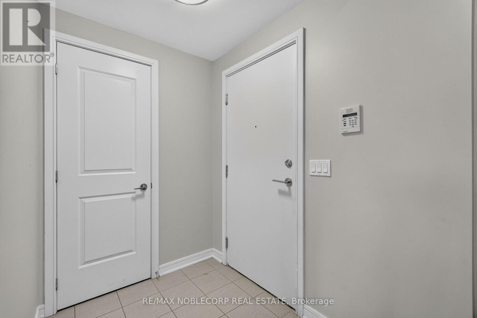206sw - 9191 Yonge Street, Richmond Hill, Ontario  L4C 1E2 - Photo 9 - N13758722