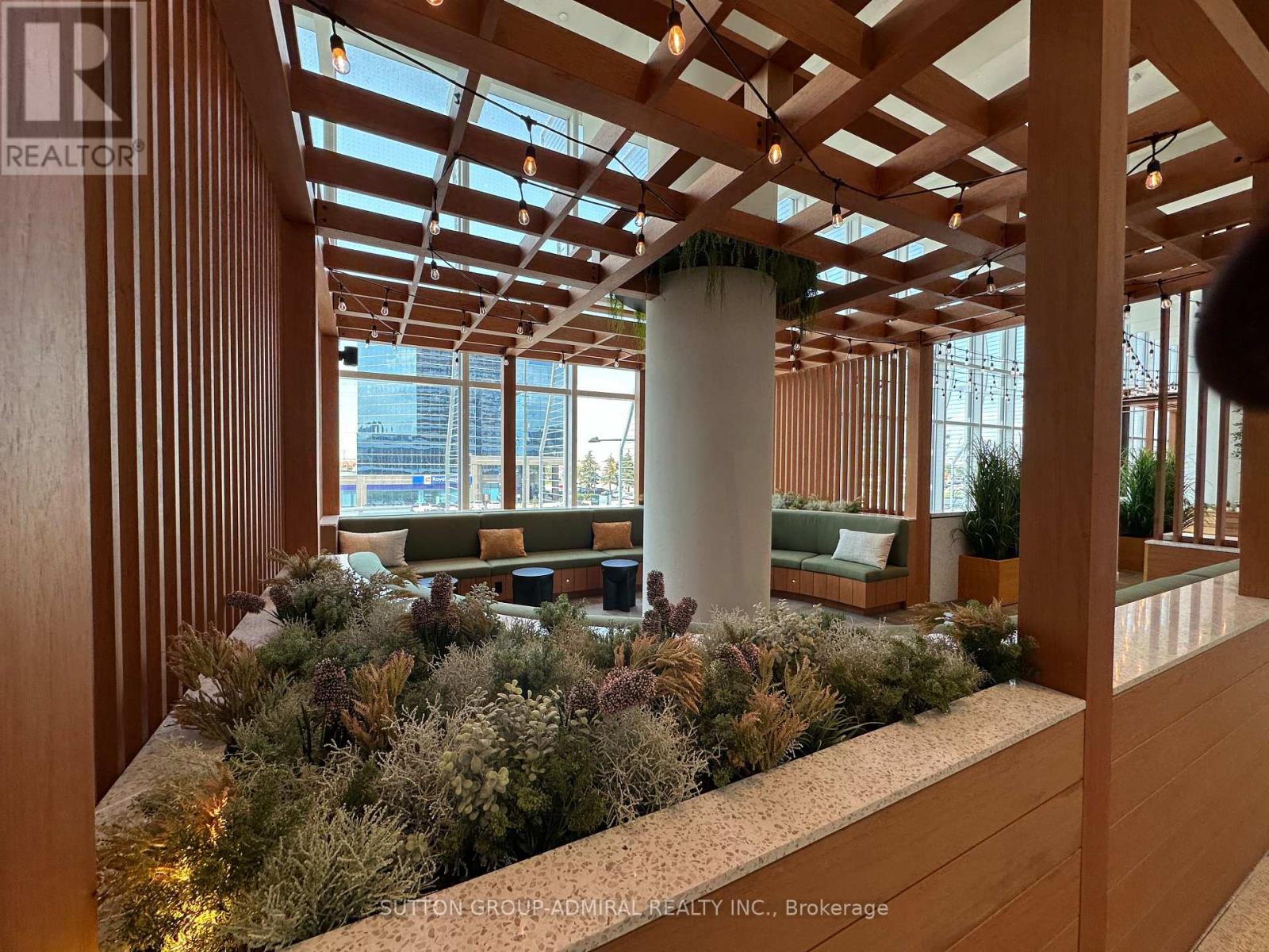 5503 - 8 Interchange Way, Vaughan (Vaughan Corporate Centre), Ontario  L4K 0R2 - Photo 2 - N13758744