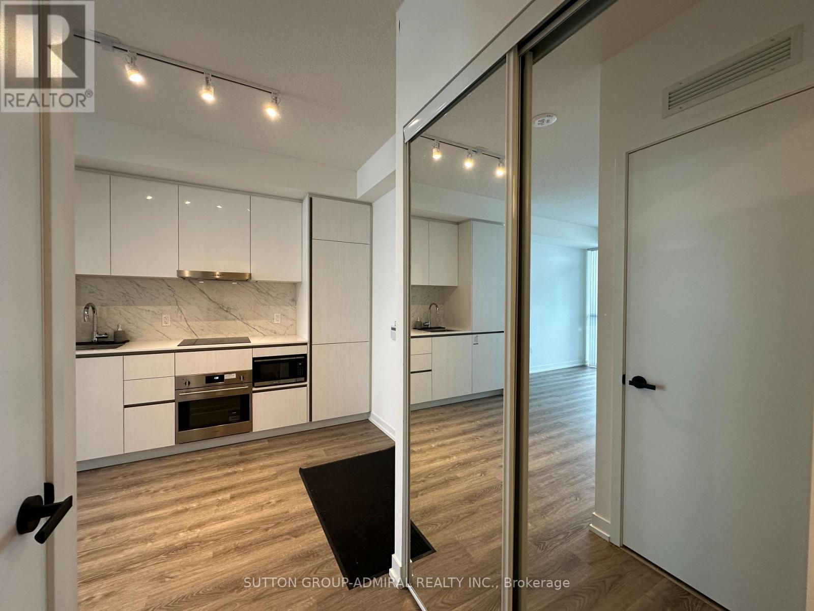 5503 - 8 Interchange Way, Vaughan (Vaughan Corporate Centre), Ontario  L4K 0R2 - Photo 27 - N13758744
