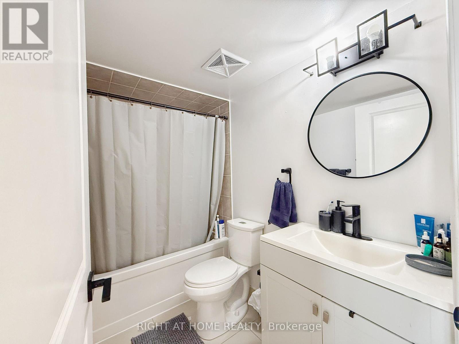 1211 - 18 Harding Boulevard, Richmond Hill (Harding), Ontario  L4C 0T3 - Photo 13 - N13758752