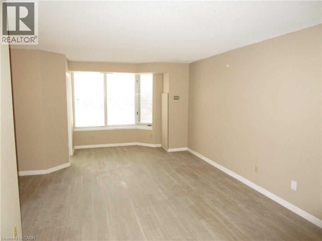 180 Limeridge Road W Unit# 401, Hamilton, Ontario  L9C 7H7 - Photo 9 - 40861621