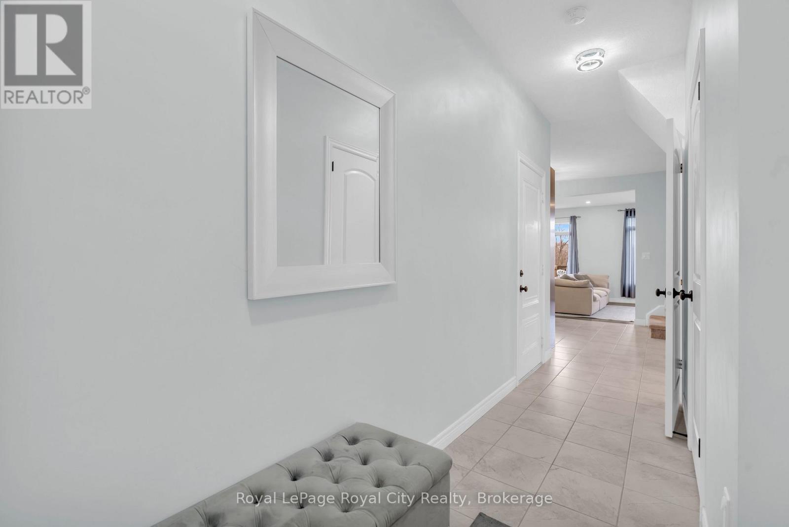 7 - 269 Watson Parkway N, Guelph, Ontario  N1E 0R3 - Photo 5 - X13758662