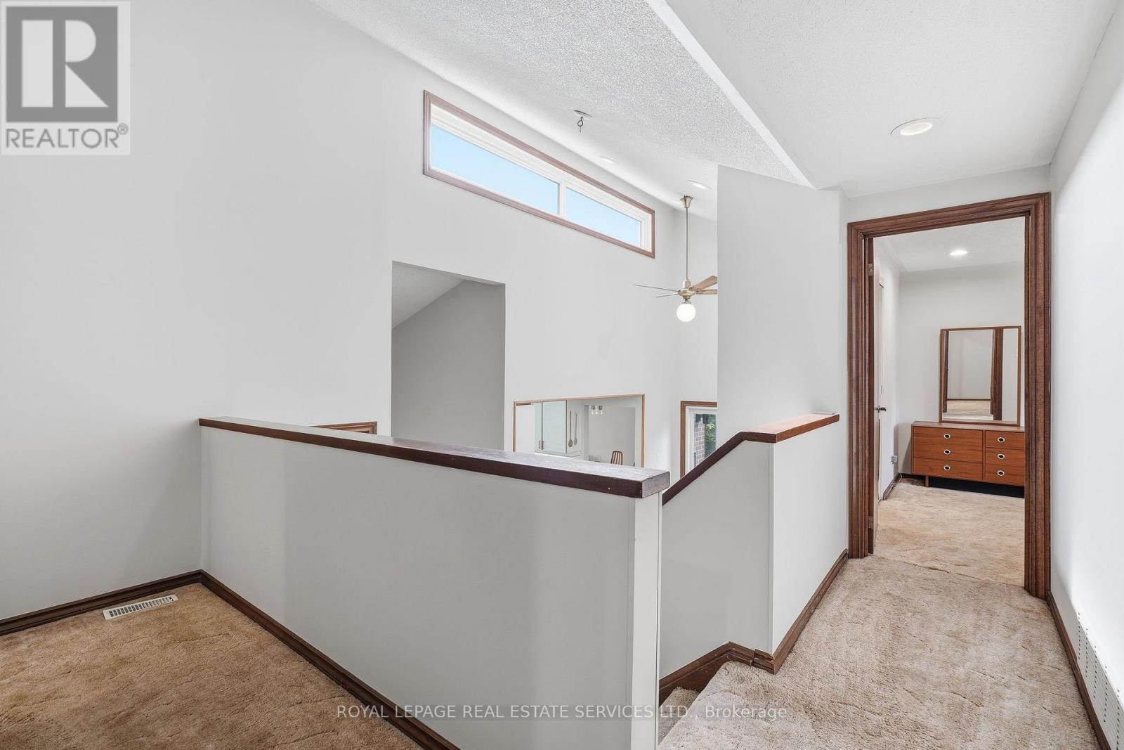 60 Bowshelm Court, Mississauga, Ontario  L5N 1K1 - Photo 16 - W13758716