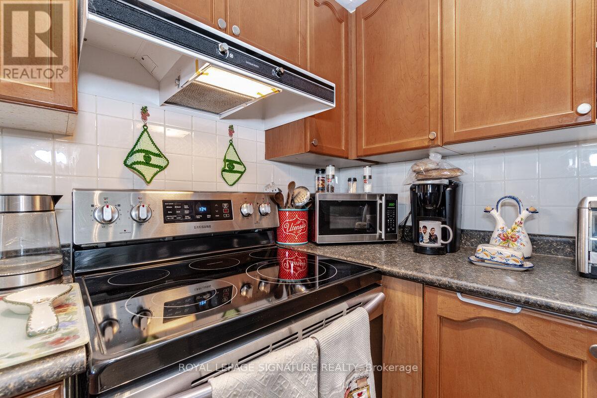 1410 - 38 Fontenay Court, Toronto, Ontario  M9A 5H5 - Photo 11 - W13758774
