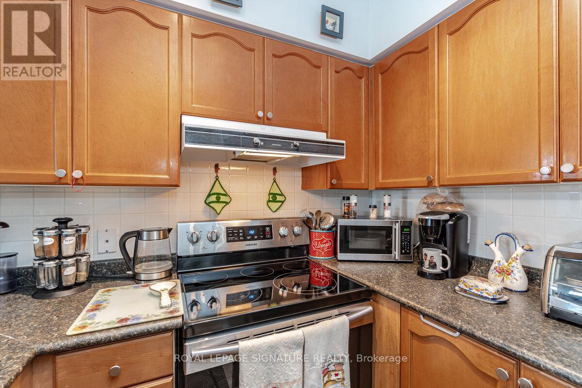 1410 - 38 Fontenay Court, Toronto, Ontario  M9A 5H5 - Photo 7 - W13758774