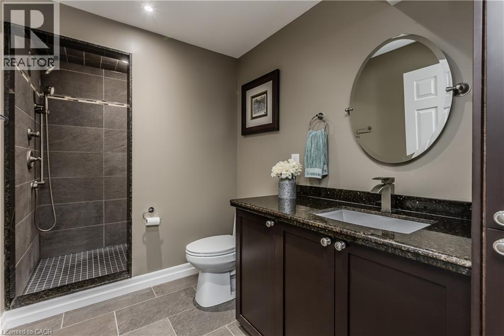 24 Newcastle Court, Hamilton, Ontario  L8V 0A6 - Photo 28 - 40861131