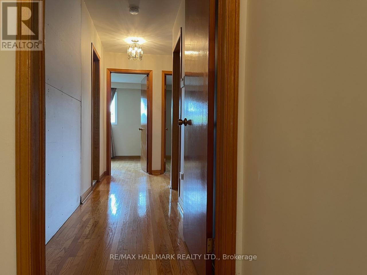 227 Elgin Mills(Main Floor) Road W, Richmond Hill, Ontario  L4C 4M1 - Photo 5 - N13648896