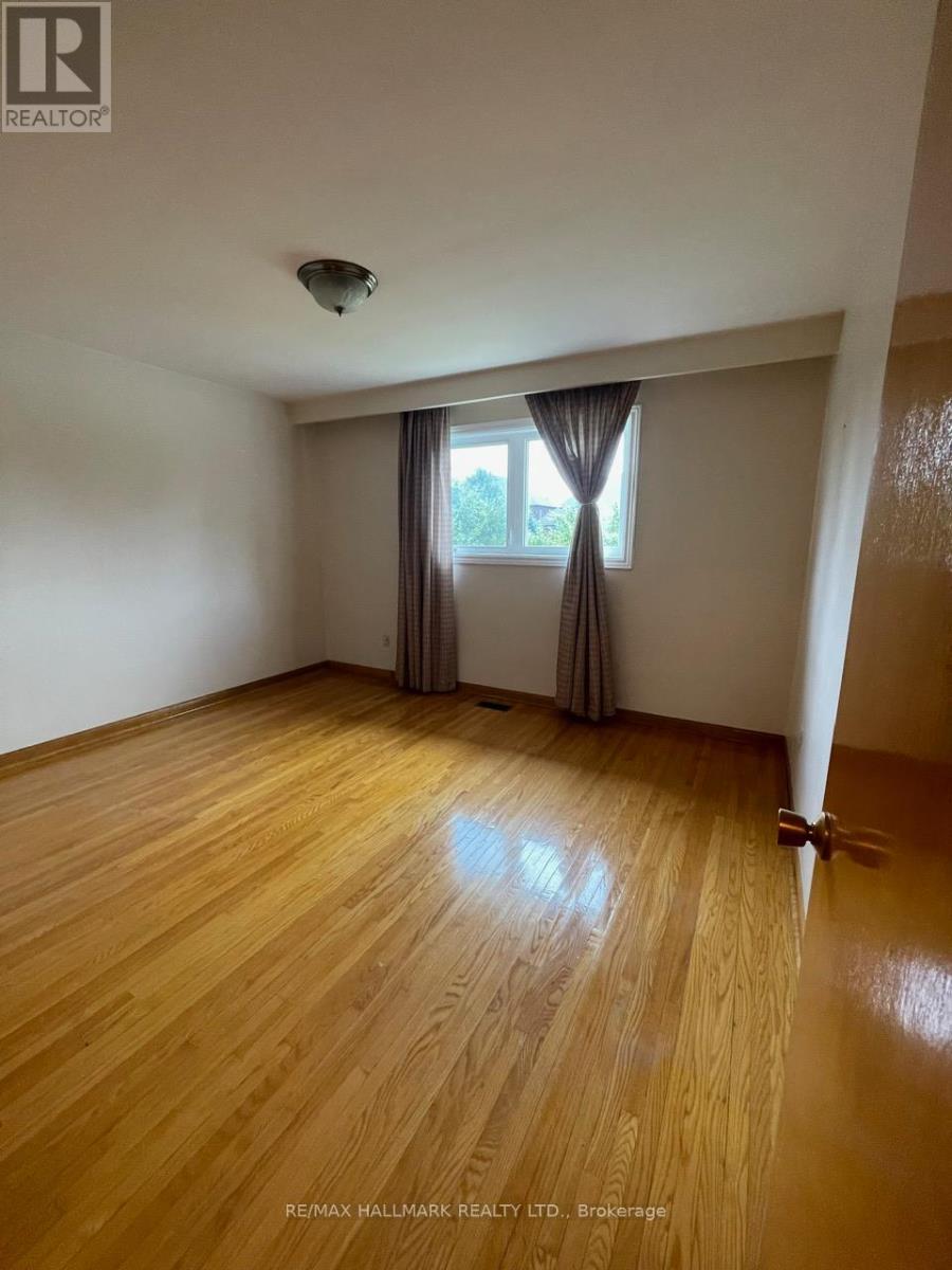 227 Elgin Mills(Main Floor) Road W, Richmond Hill, Ontario  L4C 4M1 - Photo 11 - N13648896