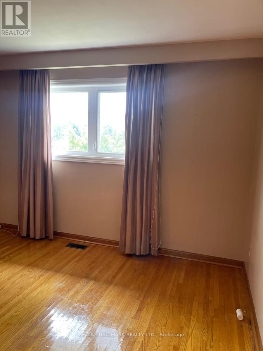 227 Elgin Mills(Main Floor) Road W, Richmond Hill, Ontario  L4C 4M1 - Photo 12 - N13648896
