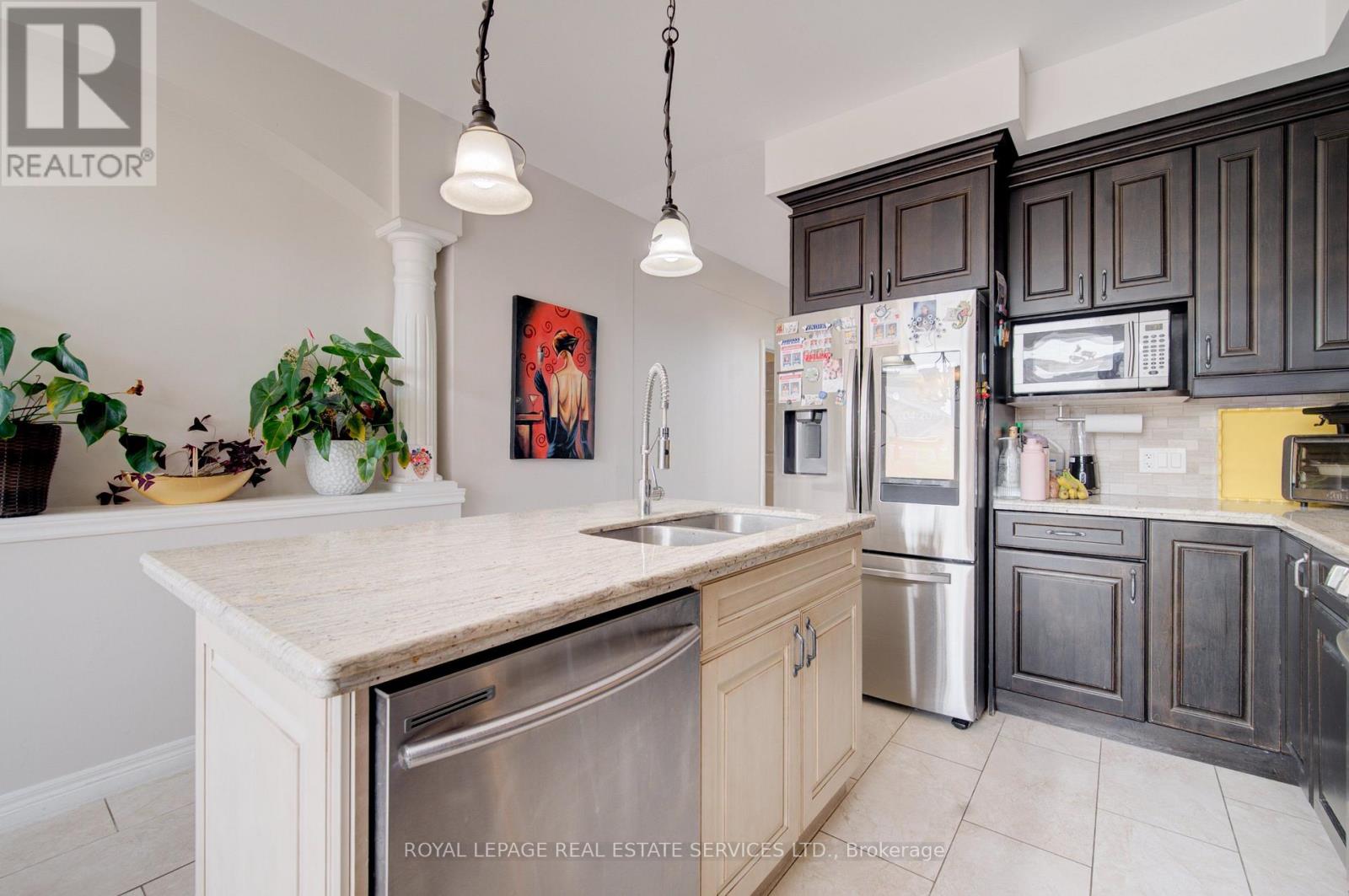 4 Chartwell Circle S, Hamilton, Ontario L9A 0B6 - Photo 13 - X13758734