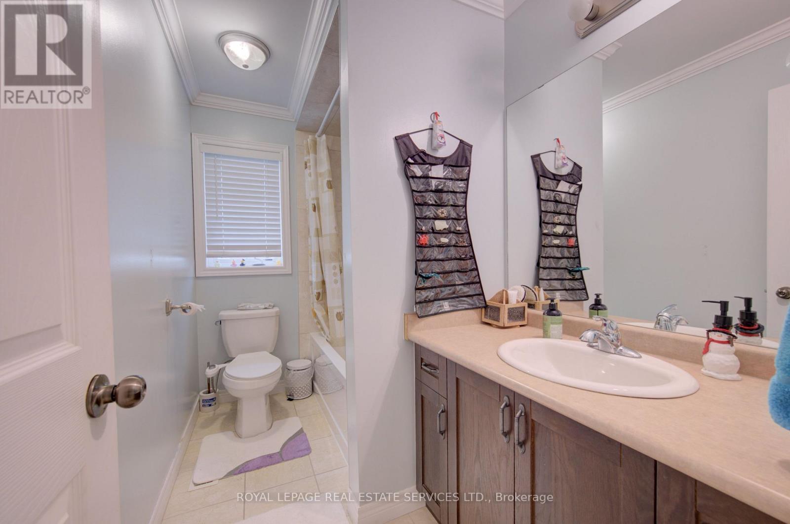 4 Chartwell Circle S, Hamilton, Ontario L9A 0B6 - Photo 24 - X13758734