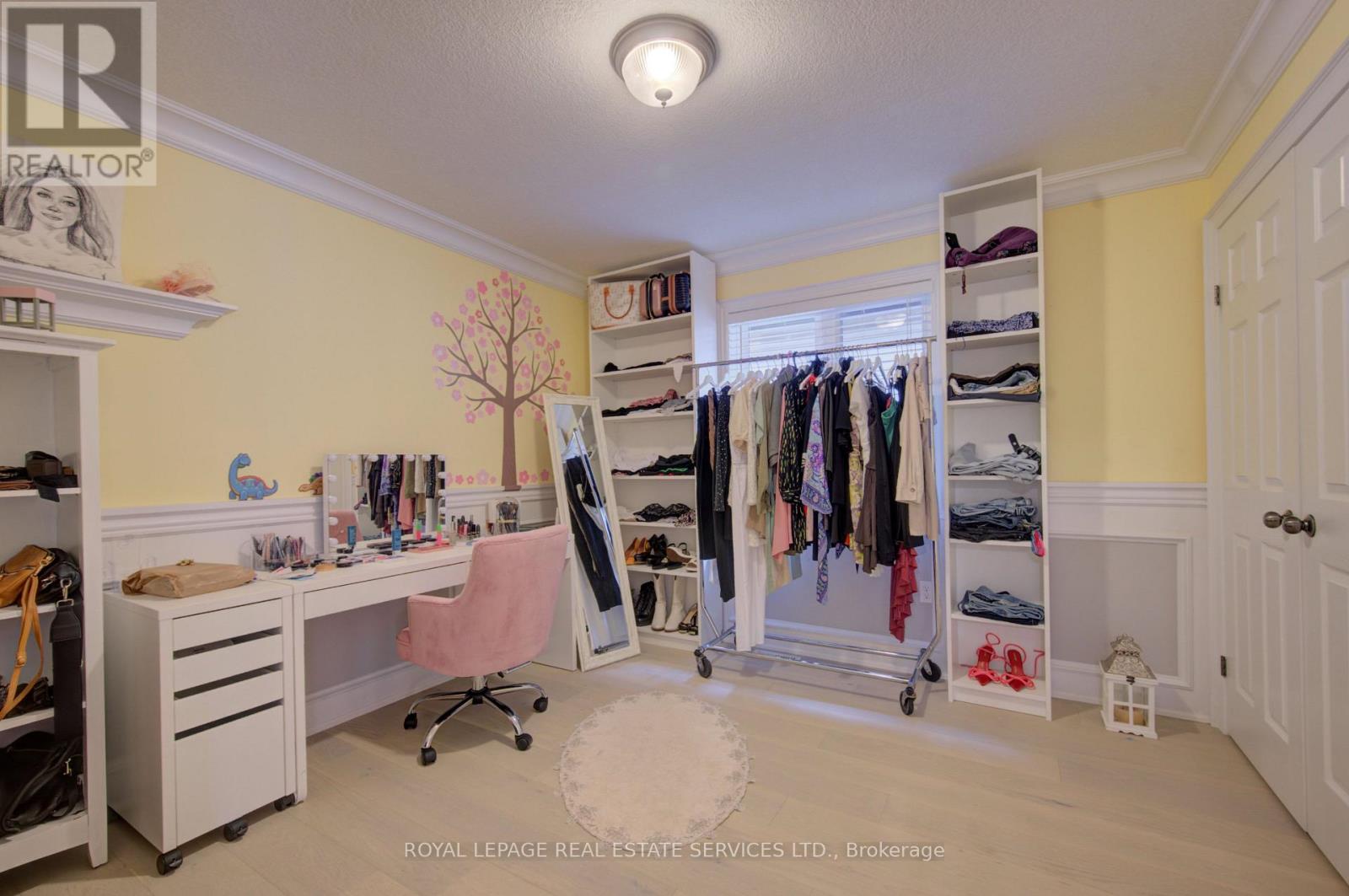 4 Chartwell Circle S, Hamilton, Ontario L9A 0B6 - Photo 25 - X13758734