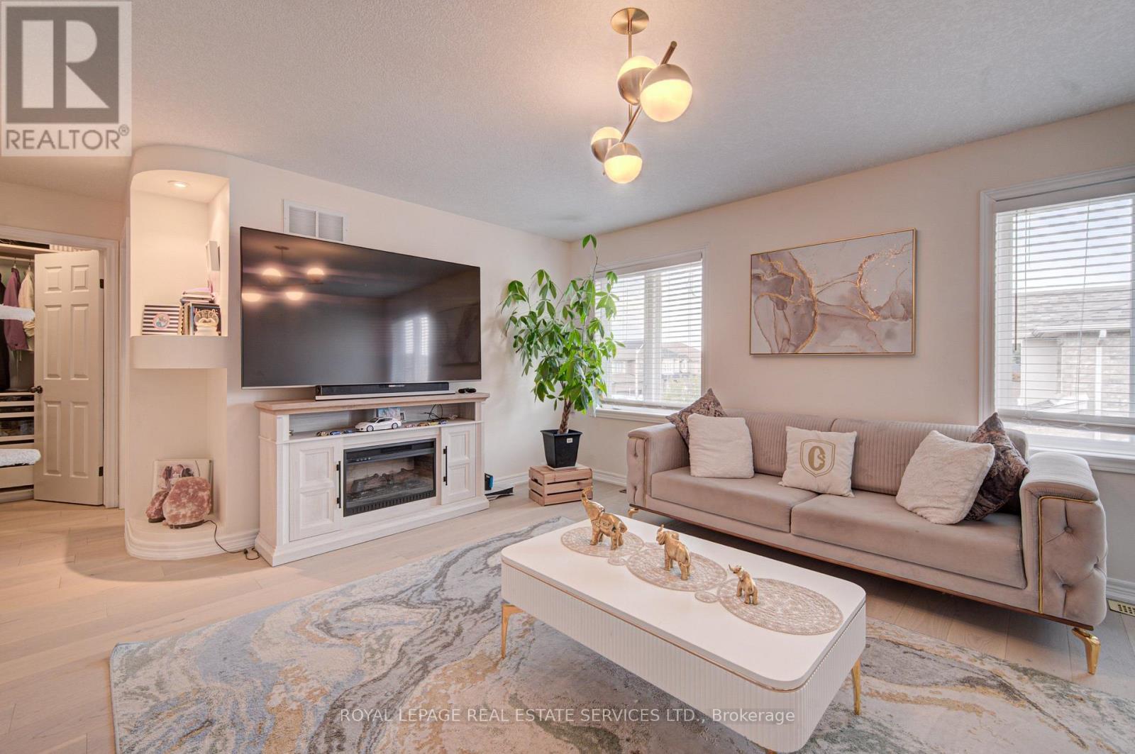 4 Chartwell Circle S, Hamilton, Ontario L9A 0B6 - Photo 28 - X13758734