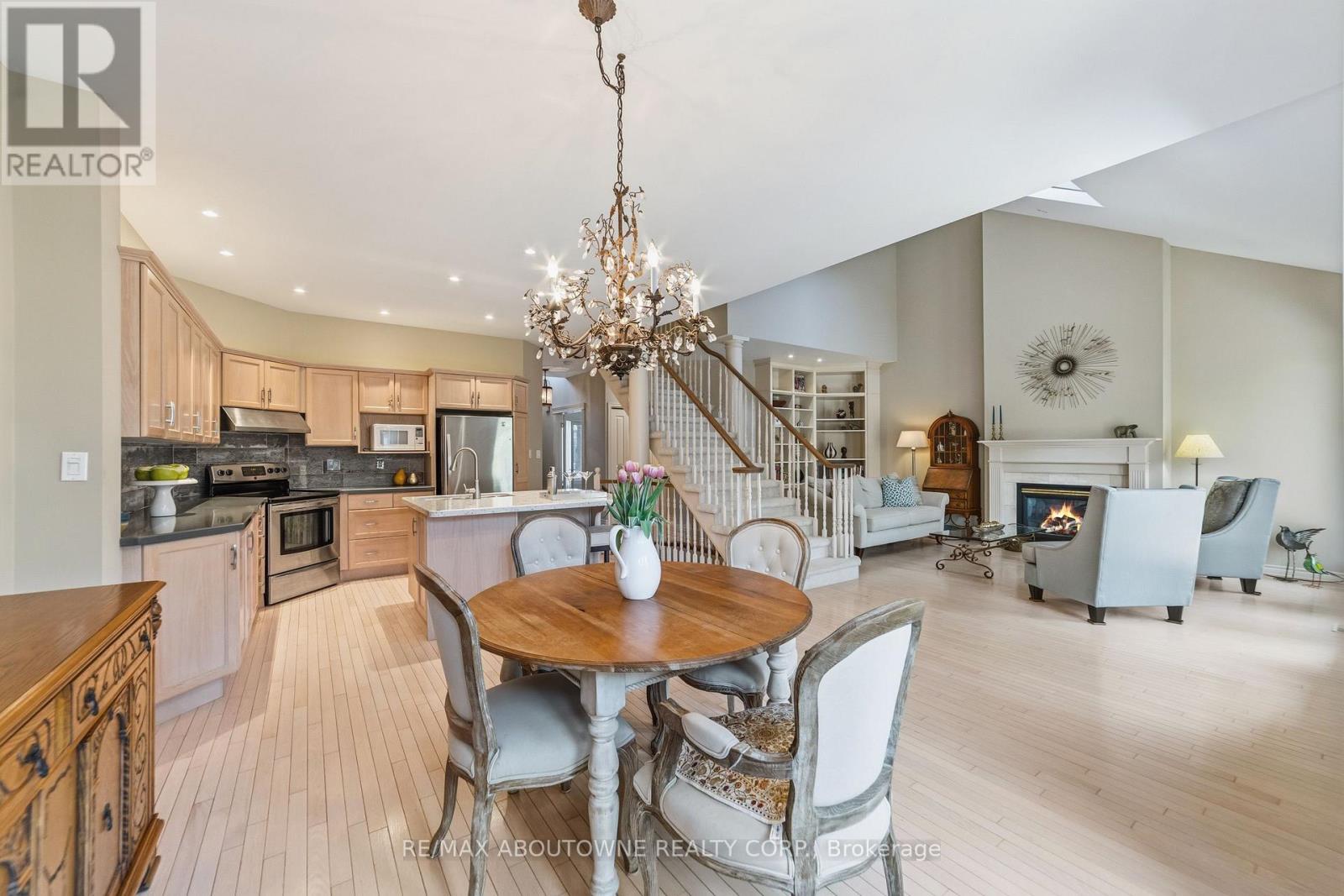 12 - 575 Simcoe Street, Niagara-On-The-Lake, Ontario  L0S 1J0 - Photo 2 - X13758762