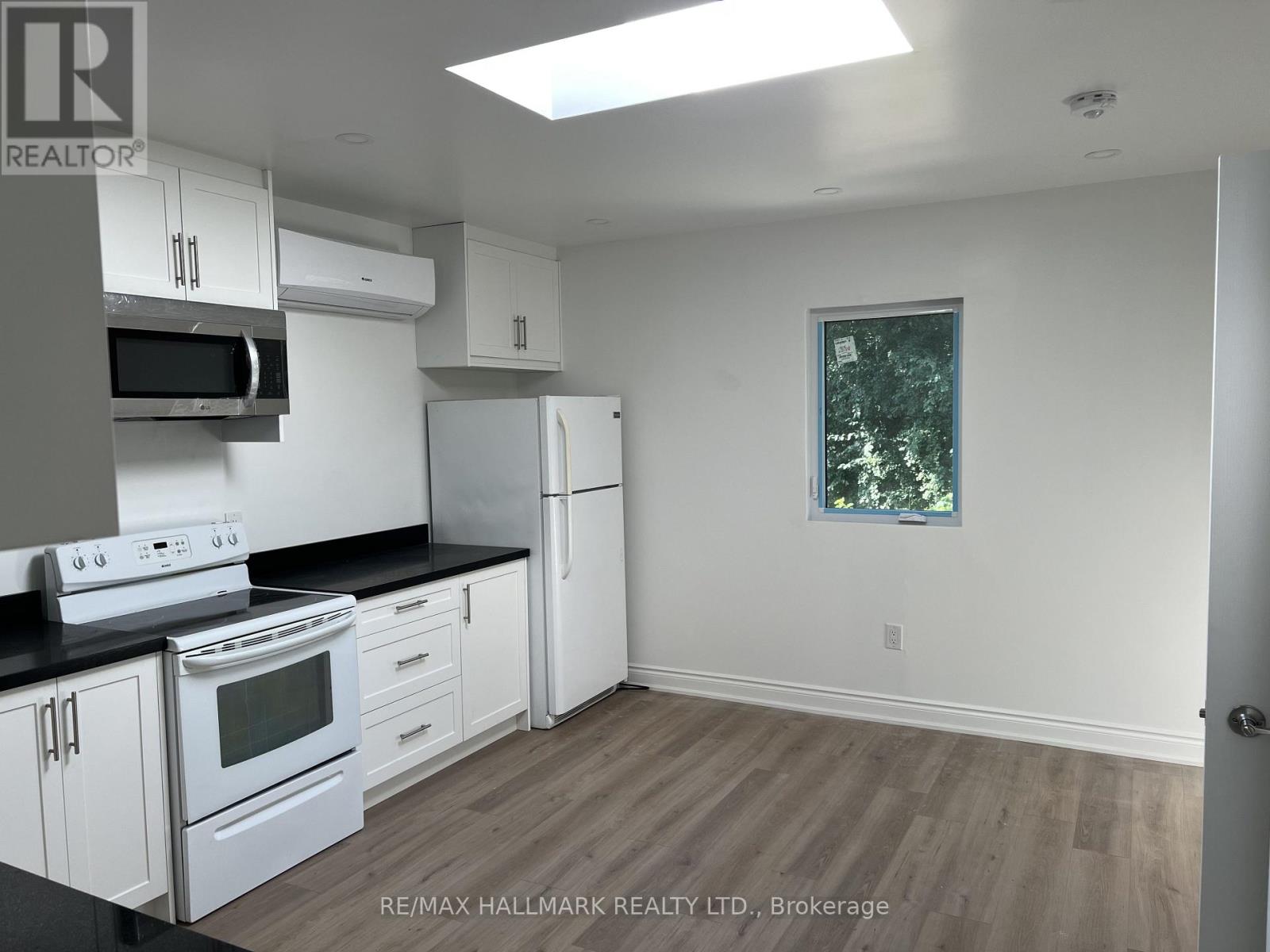48r Bradgate Road, Toronto, Ontario  M3B 1J8 - Photo 5 - C13663164