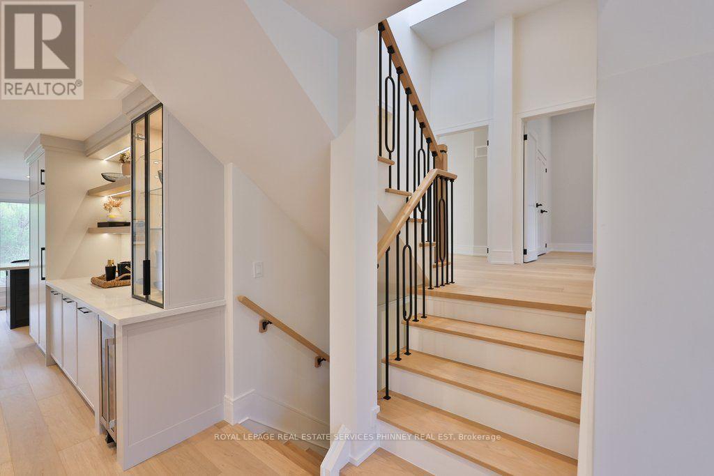 1340 Contour Drive, Mississauga, Ontario  L5H 1B2 - Photo 21 - W13572796