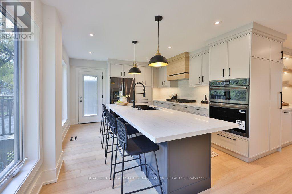 1340 Contour Drive, Mississauga, Ontario  L5H 1B2 - Photo 19 - W13572796