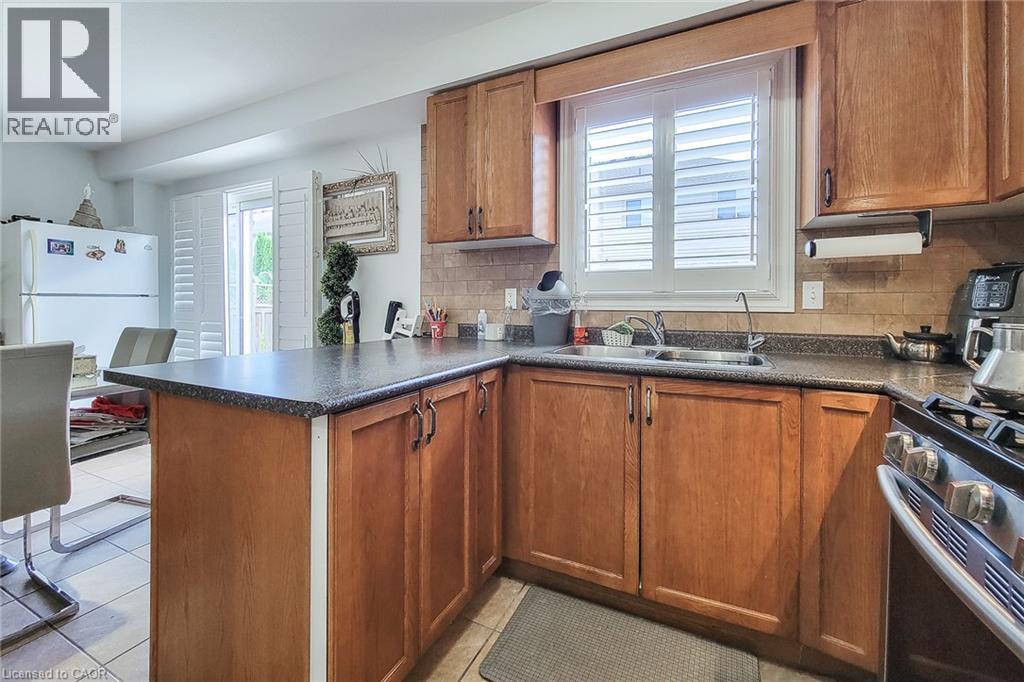 21 Jonathon Court, Hamilton, Ontario  L8W 0A1 - Photo 14 - 40860941