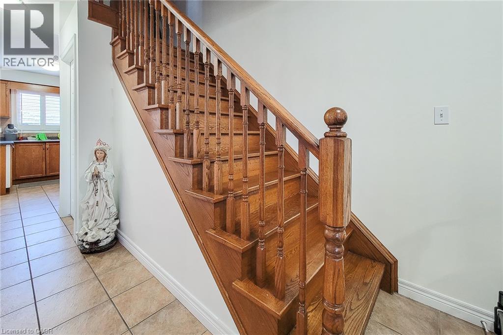 21 Jonathon Court, Hamilton, Ontario  L8W 0A1 - Photo 18 - 40860941