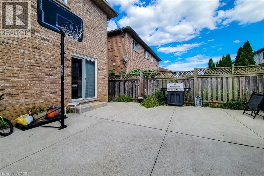 21 Jonathon Court, Hamilton, Ontario  L8W 0A1 - Photo 6 - 40860941