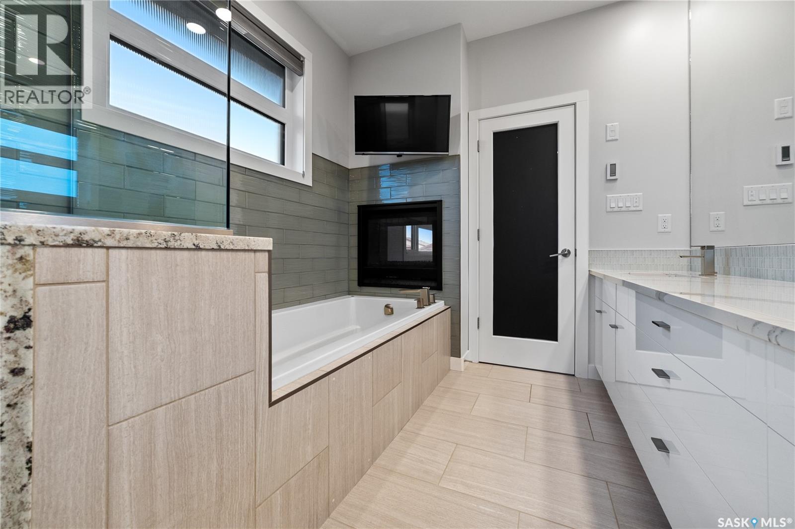 4328 Sage Drive, Regina, Saskatchewan  S4V 3L5 - Photo 27 - SK047868