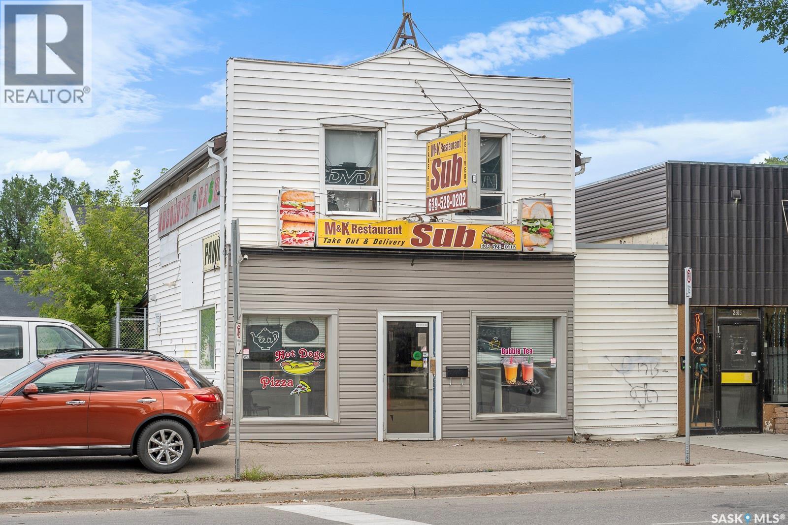 2924 Dewdney Avenue, Regina, Saskatchewan  S4T 0X9 - Photo 1 - SK047755