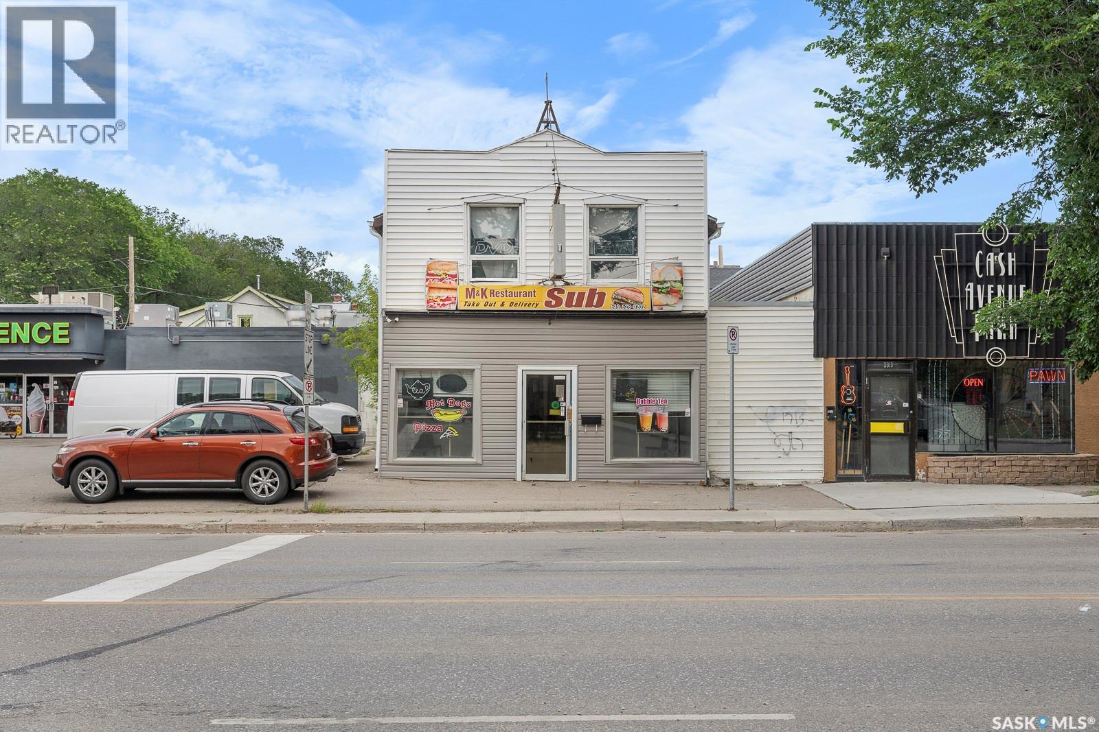 2924 Dewdney Avenue, Regina, Saskatchewan  S4T 0X9 - Photo 2 - SK047755