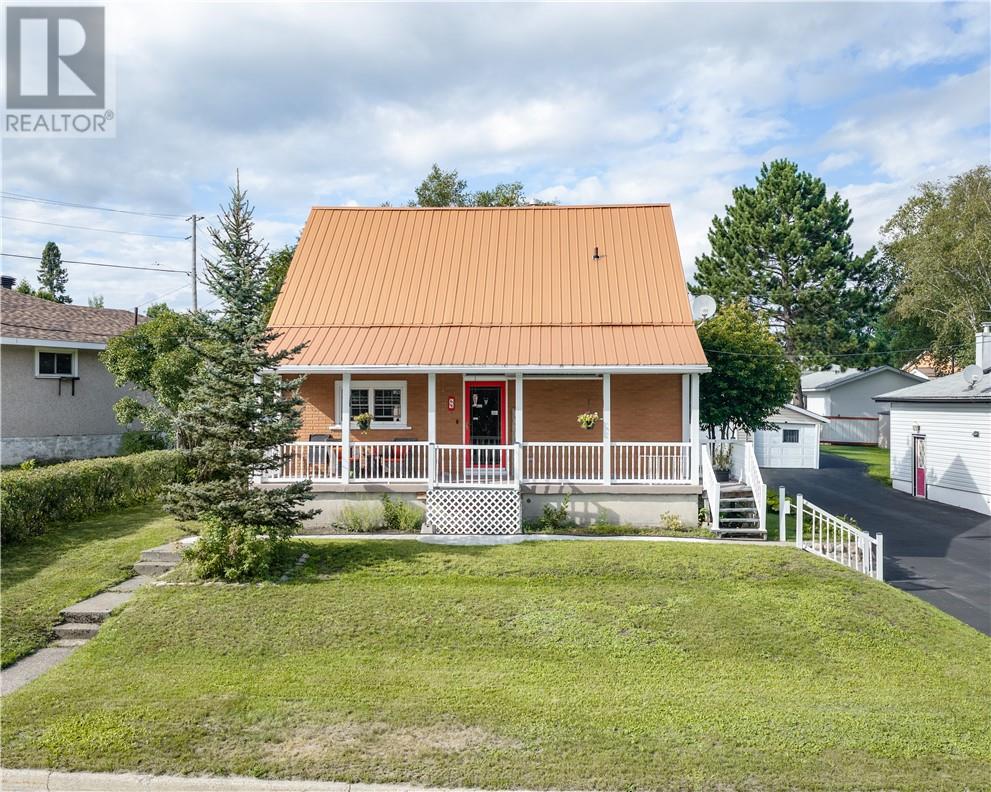 69 Pine Street, Onaping, Ontario  P0M 1R0 - Photo 1 - 2130146