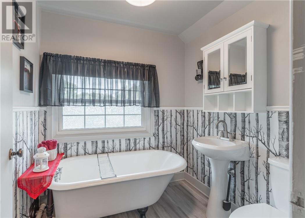69 Pine Street, Onaping, Ontario  P0M 1R0 - Photo 19 - 2130146