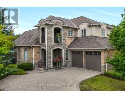 40 TUCKER COURT, Aurora, Ontario