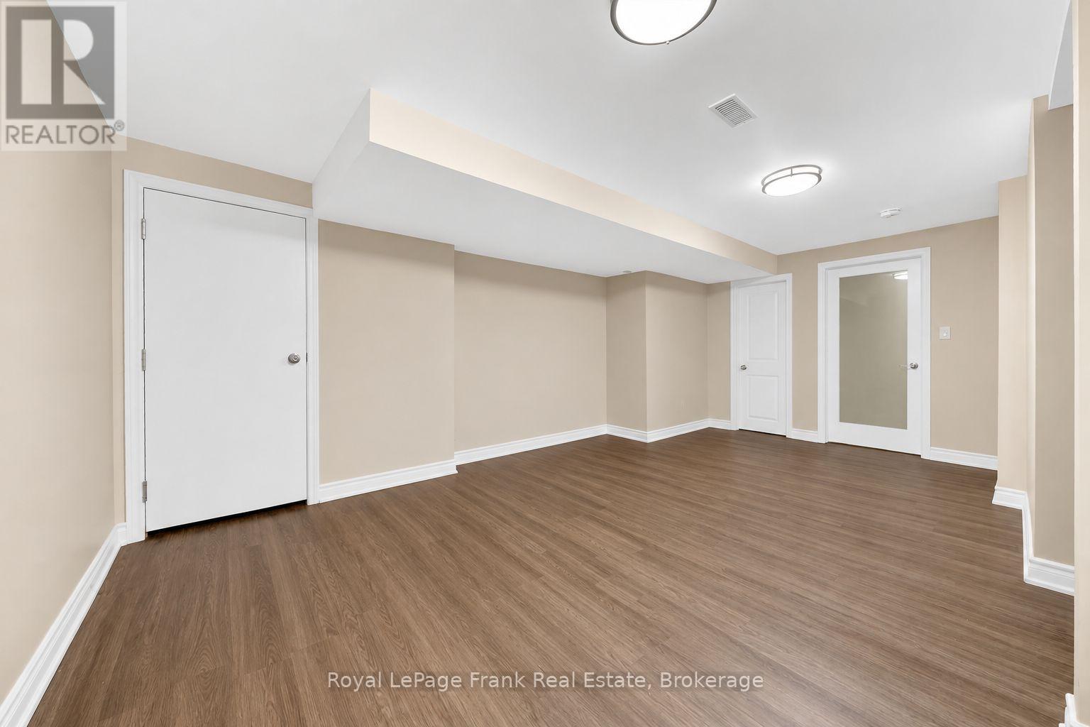 1159 Dragonfly Ave Avenue, Pickering, Ontario  L1X 0G1 - Photo 4 - E13759090