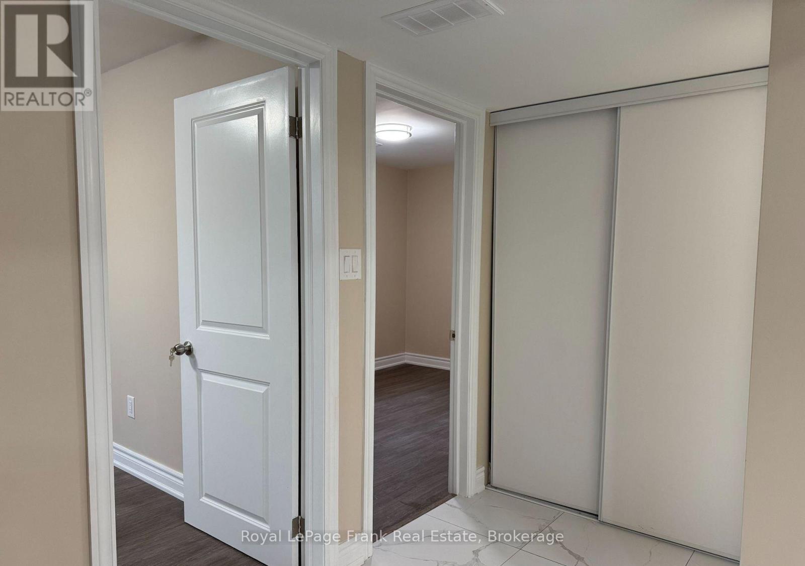 1159 Dragonfly Ave Avenue, Pickering, Ontario  L1X 0G1 - Photo 6 - E13759090