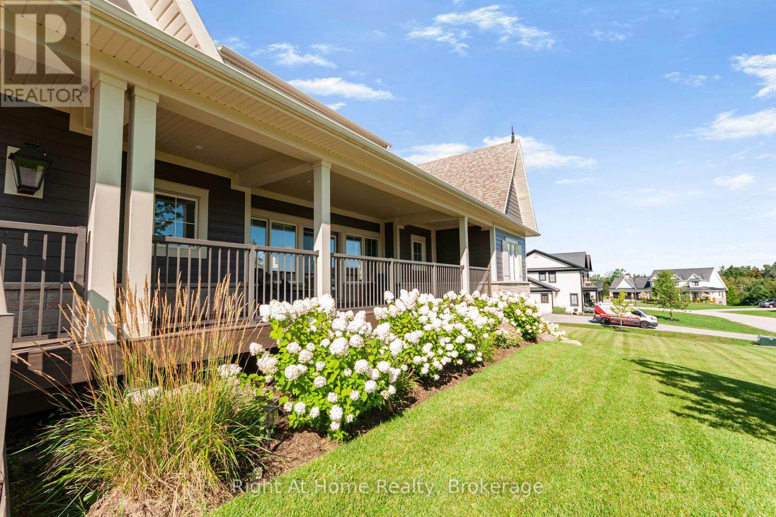 16 Gelderland Crescent, Oro-Medonte, Ontario  L0K 1E0 - Photo 2 - S13759136