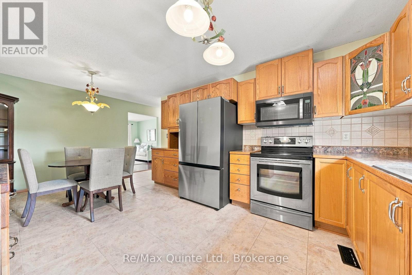 51 Bay Street, Quinte West, Ontario  K8V 1H4 - Photo 14 - X13758912