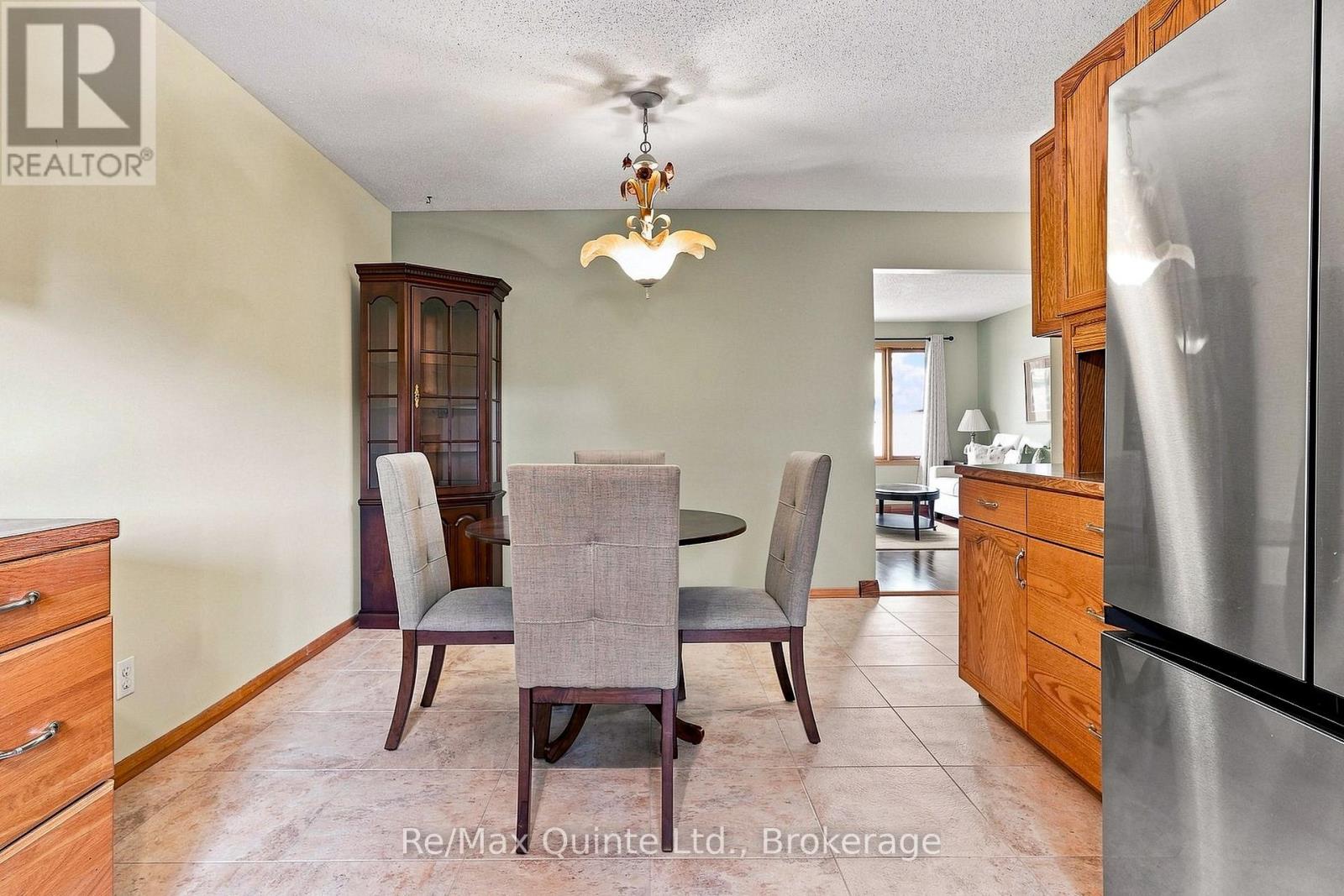 51 Bay Street, Quinte West, Ontario  K8V 1H4 - Photo 15 - X13758912