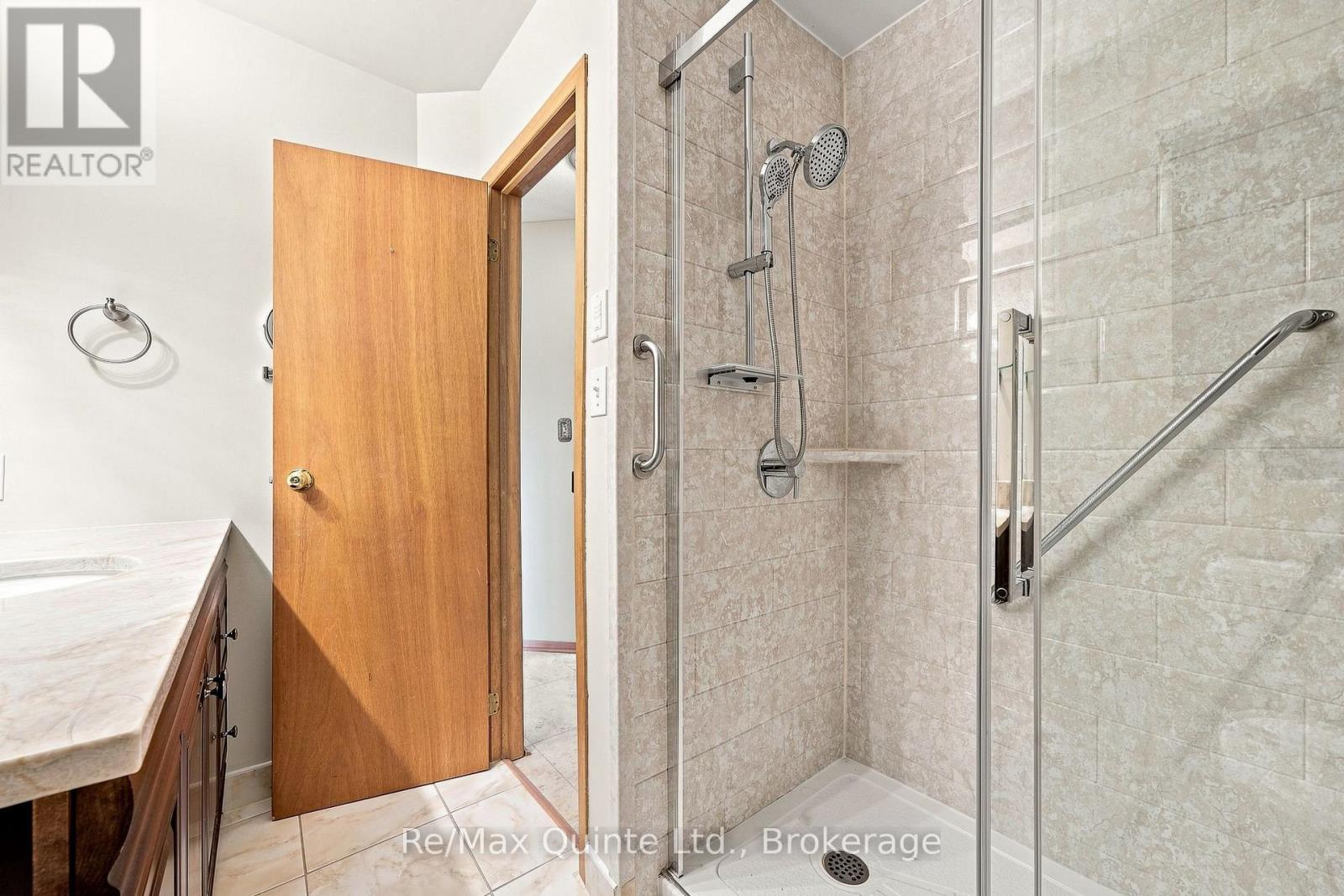 51 Bay Street, Quinte West, Ontario  K8V 1H4 - Photo 21 - X13758912