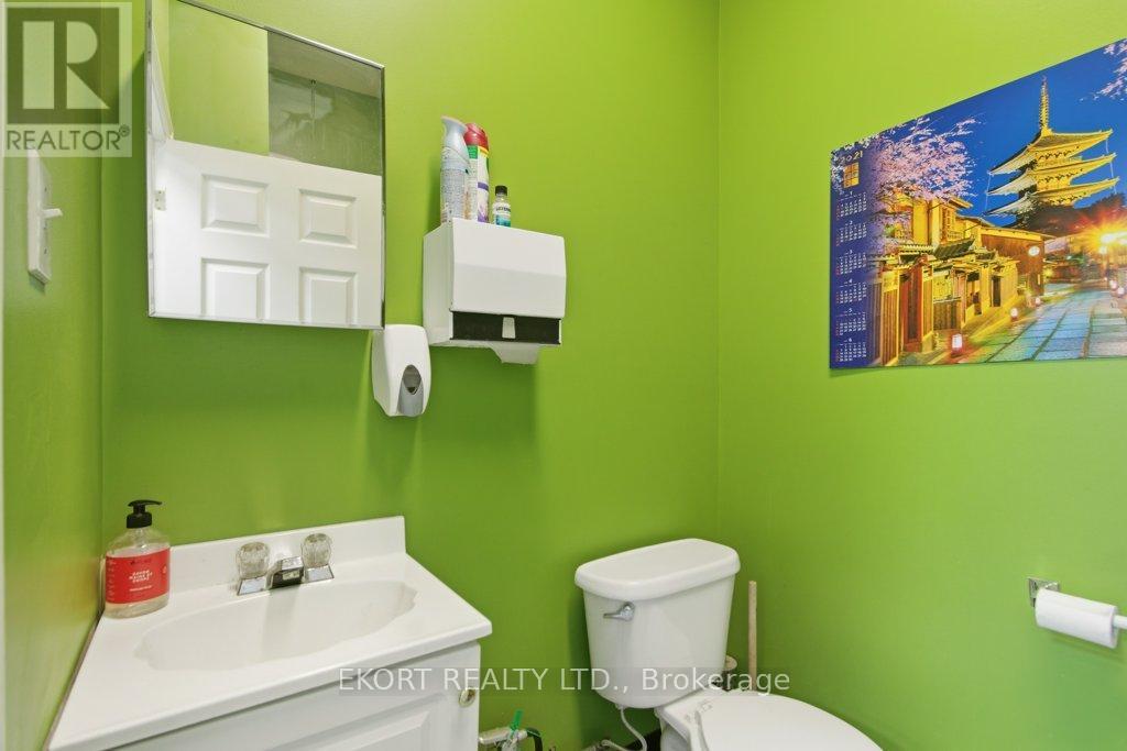 5529 62 Highway S, Prince Edward County, Ontario  K8N 4Z7 - Photo 19 - X13759164