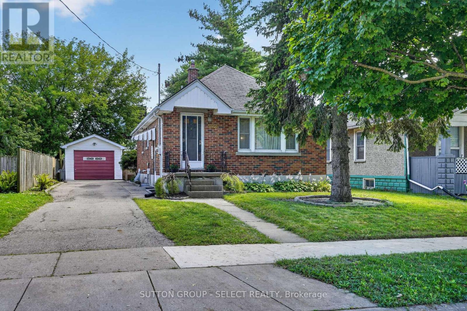 1295 YORK STREET, London East, Ontario