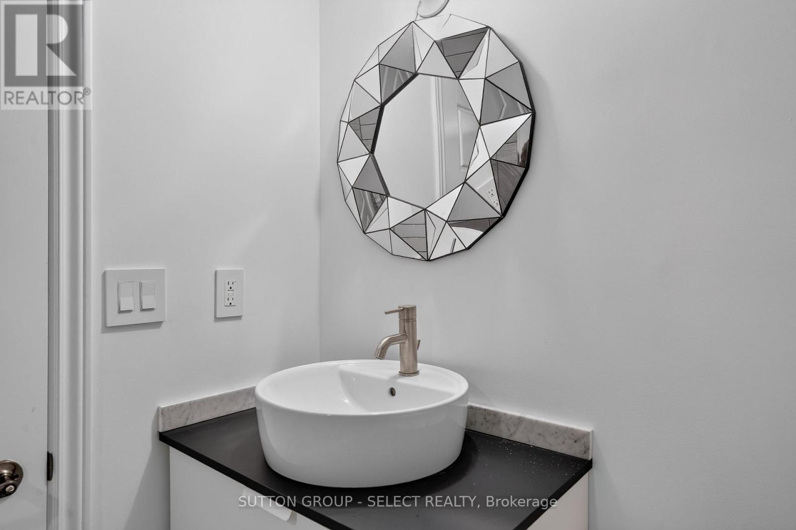 1295 York Street, London East, Ontario  N5W 2V5 - Photo 32 - X13758934