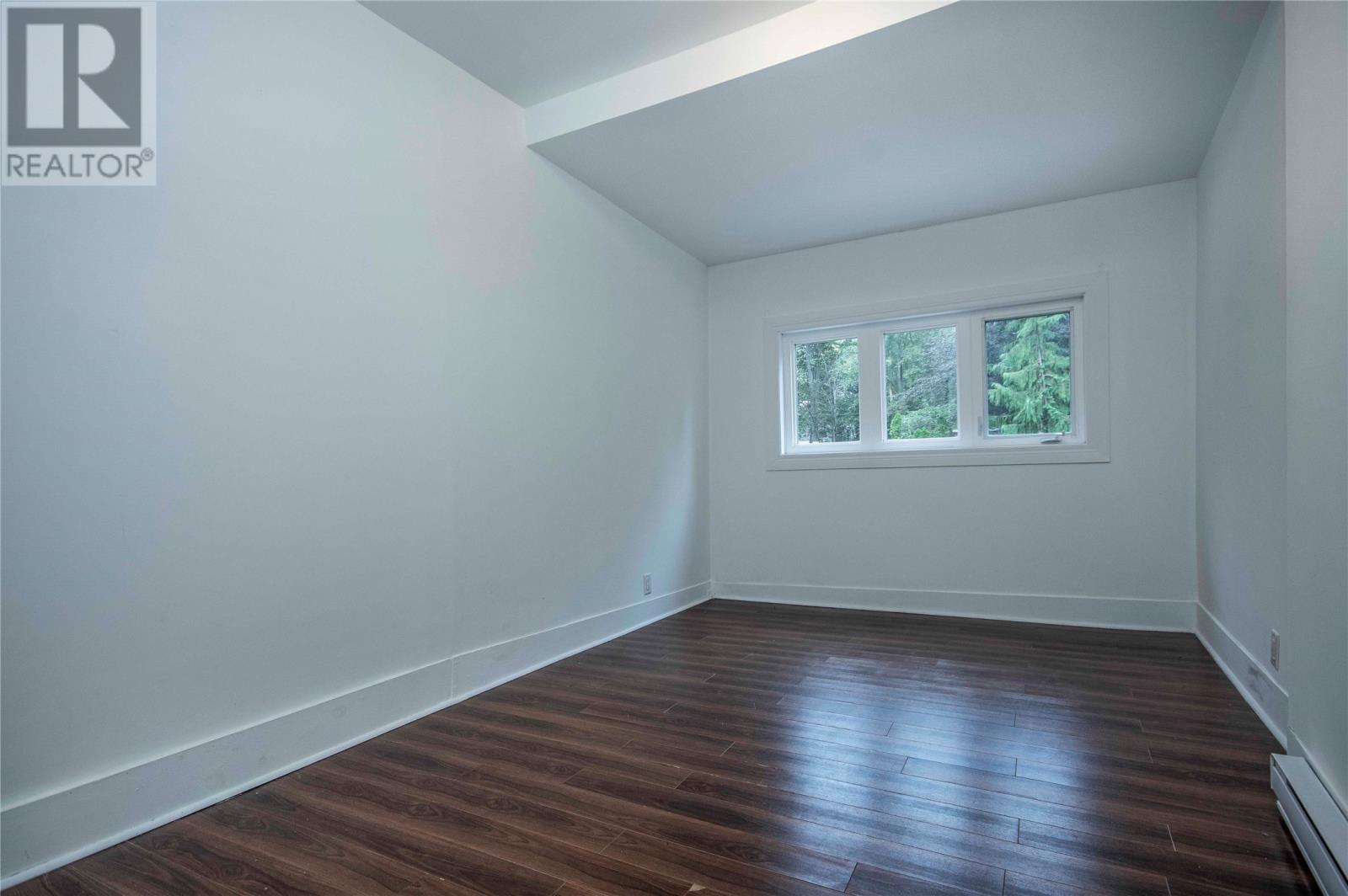 17 Golf Avenue, St. John’s — photo 6