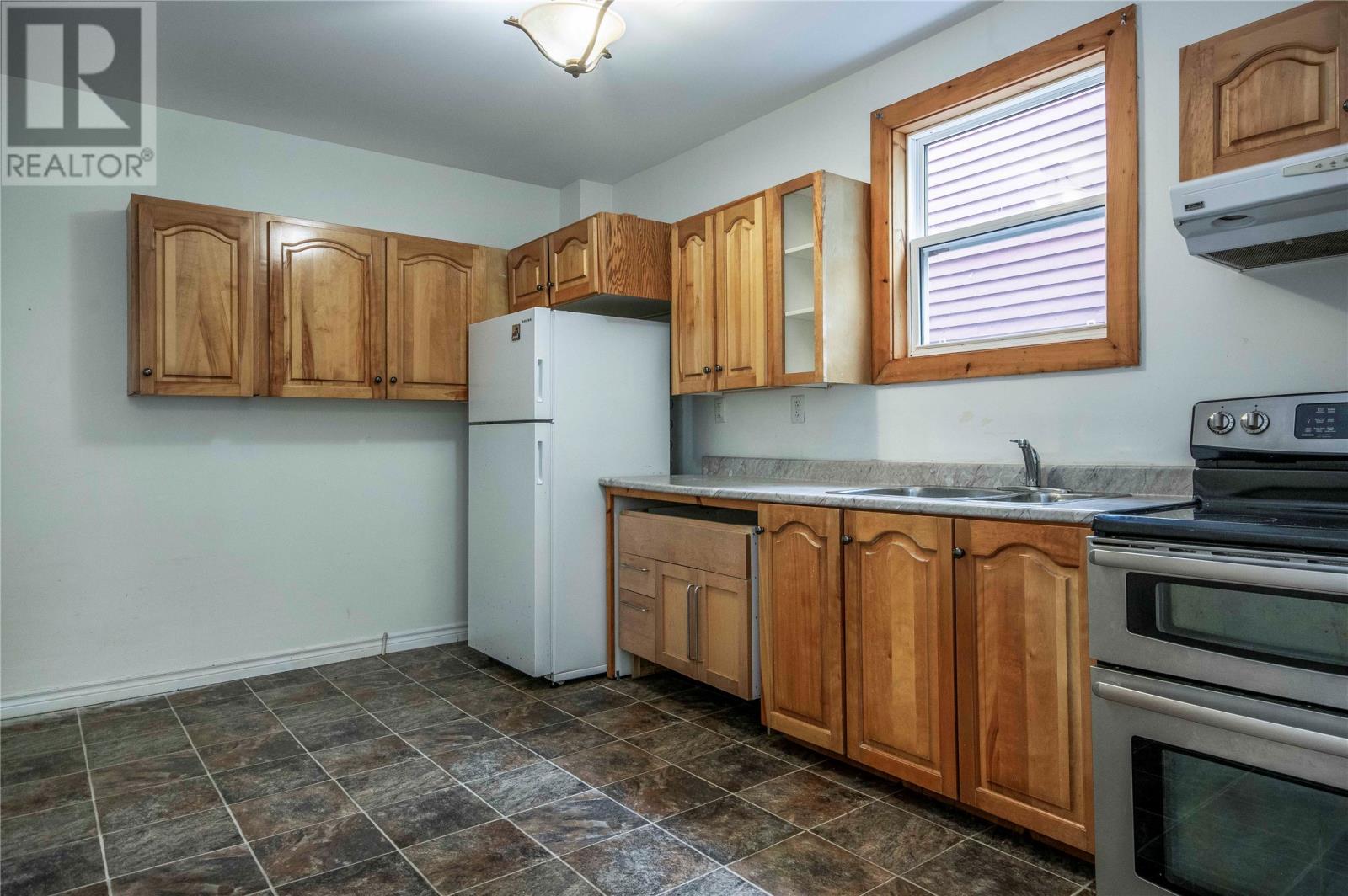 17 Golf Avenue, St. John’s — photo 8