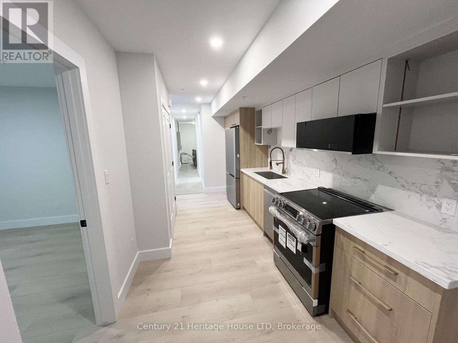 Lower Unit - 99b Moffatt Street, St. Catharines, Ontario  L2P 2L6 - Photo 6 - X13758990