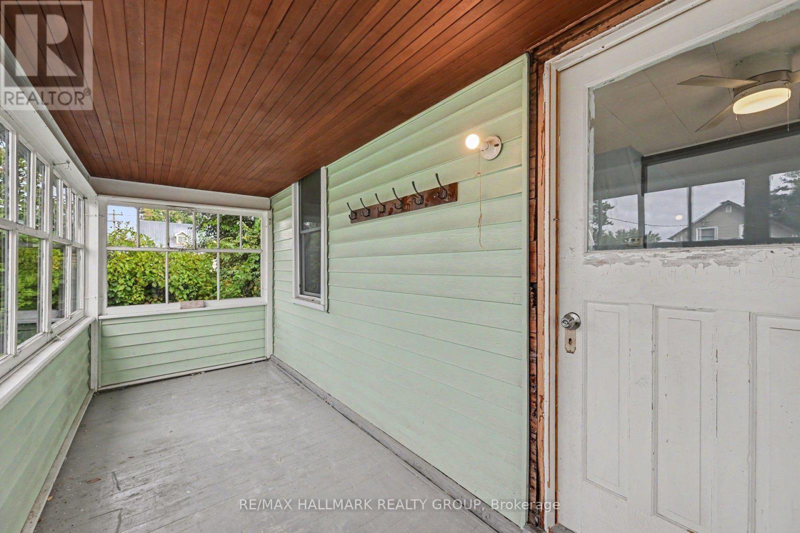 617 Roy Street W, Laurentian Valley, Ontario  K8A 6R9 - Photo 4 - X13758968