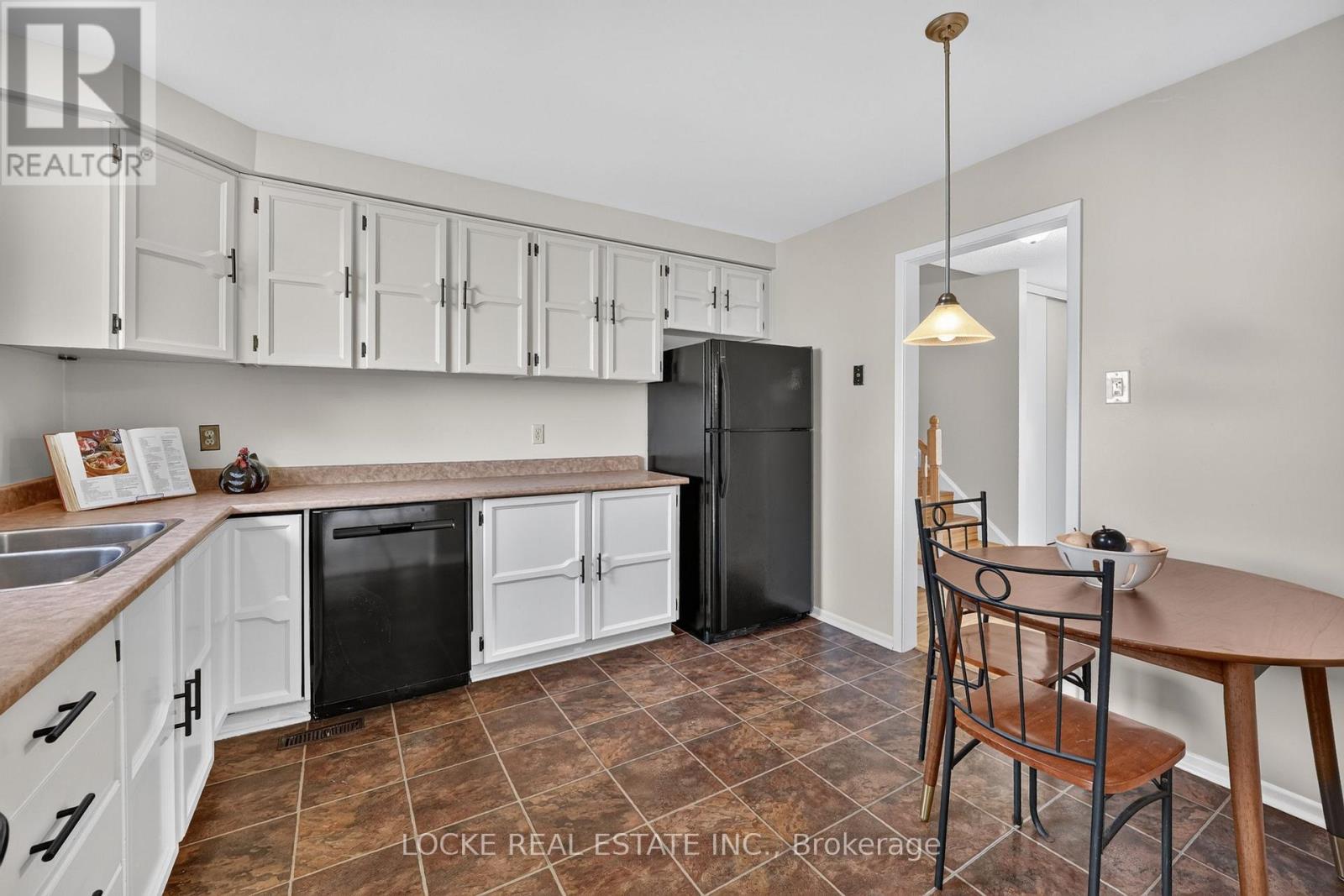 1161 Beaujolais Crescent, Ottawa, Ontario  K1C 2H5 - Photo 11 - X13759062