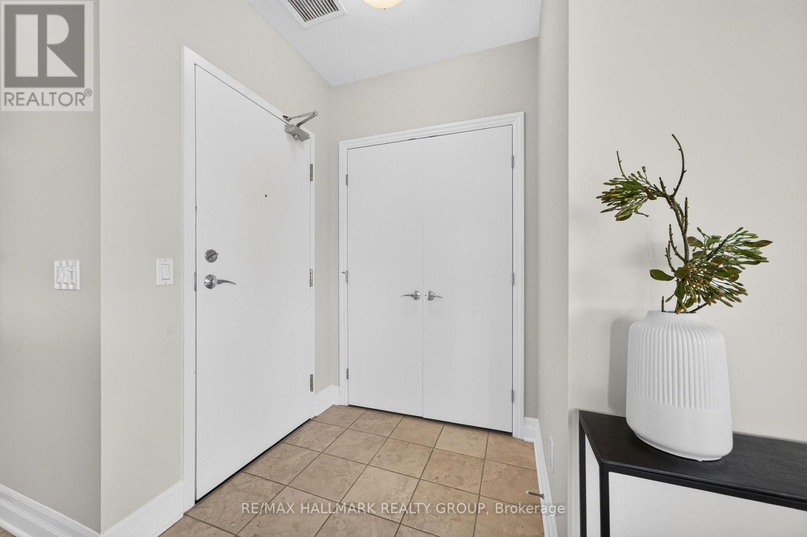Ph05 - 235 Kent Street, Ottawa, Ontario  K2P 1Z9 - Photo 5 - X13759076