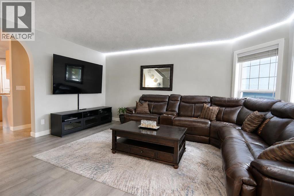 56 Taralake Park NE, Calgary, Alberta  T3J 0B7 - Photo 7 - A2340357