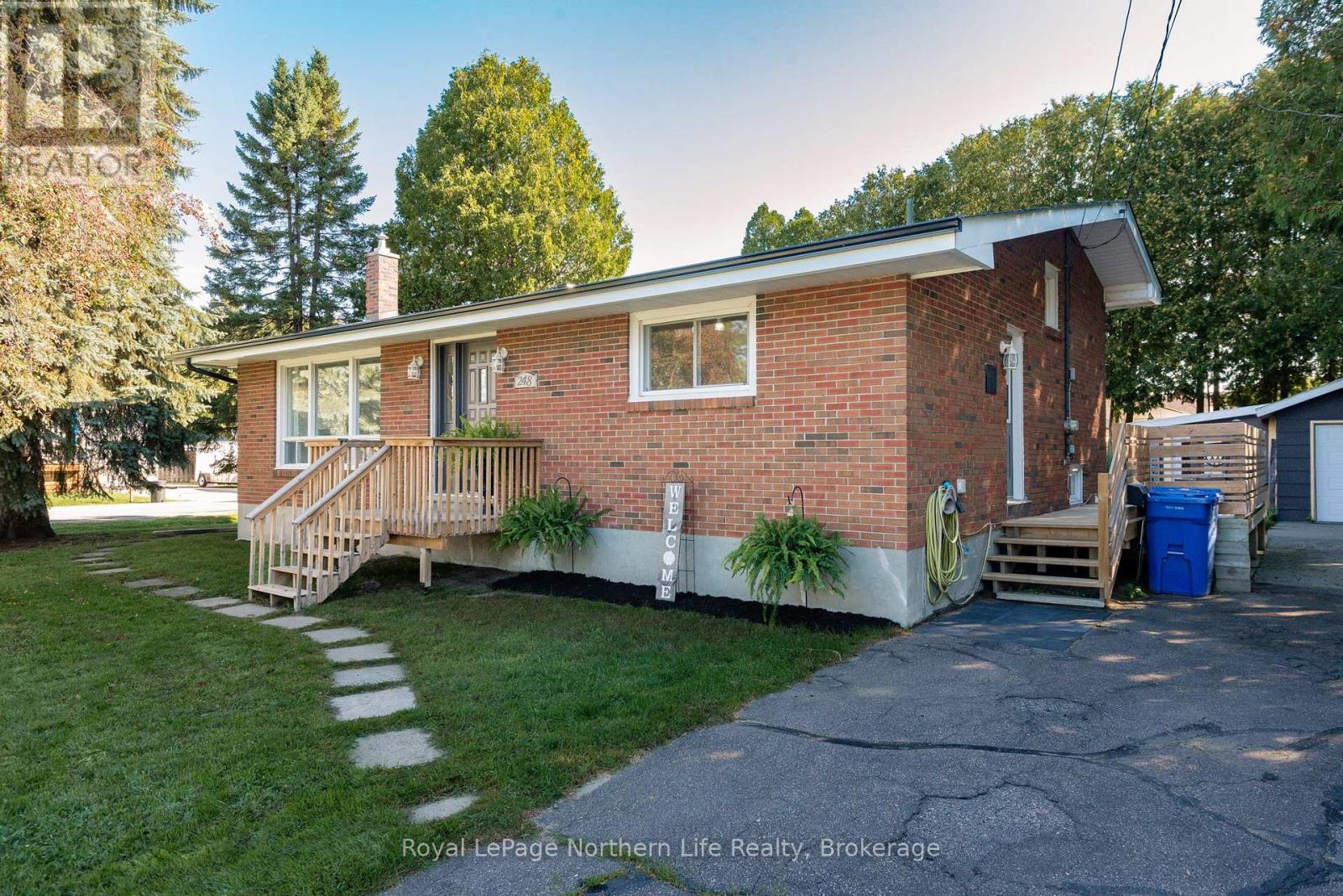 248 Lee Avenue, North Bay, Ontario  P1A 2K8 - Photo 2 - X13759038