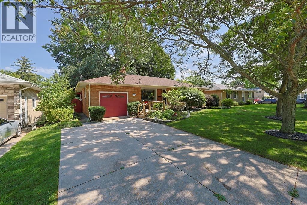 1208 Colborne Road, Sarnia, Ontario  N7V 3L2 - Photo 3 - 26021560
